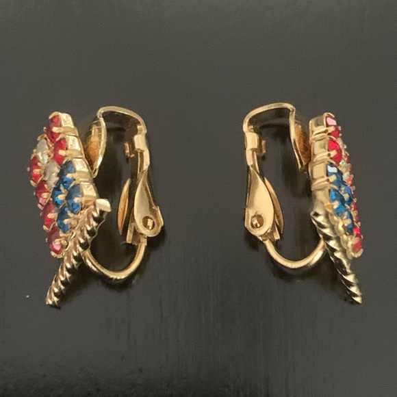 Like New! Vintage Earrings American Flag Rhinestone Clip On - Picture 5 of 9